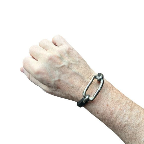 Vintage Uno de 50 Black Leather and Silver Bracelet Jewelry - Picture 4 of 8